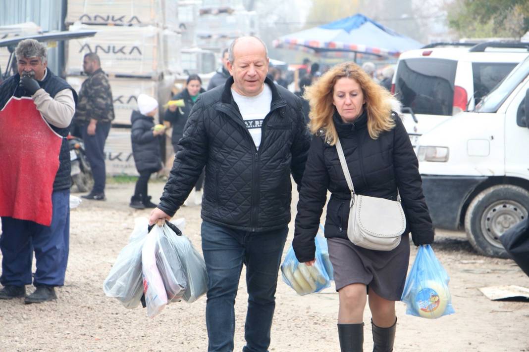 Edirne esnafı Bulgar müşterilerinde memnun: Gördükleri her şeyi satın alıyorlar 20